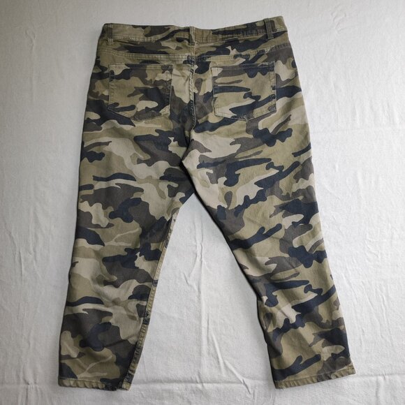 George capri pants women's size 16 camouflage pattern green and brown colour - Picture 3 of 13